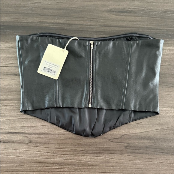 NWT Run The Show PU Bustier Top - Picture 4 of 5